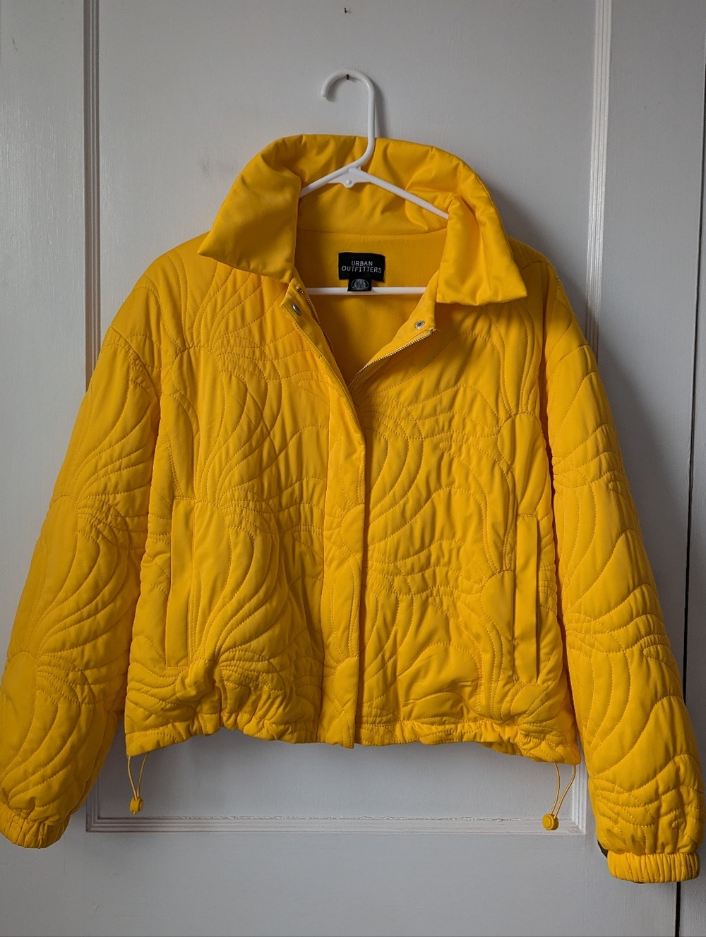 Urban Outfitters Bright Warm Yellow Crop Quilted Jacket Size Small - Picture 2 of 10
